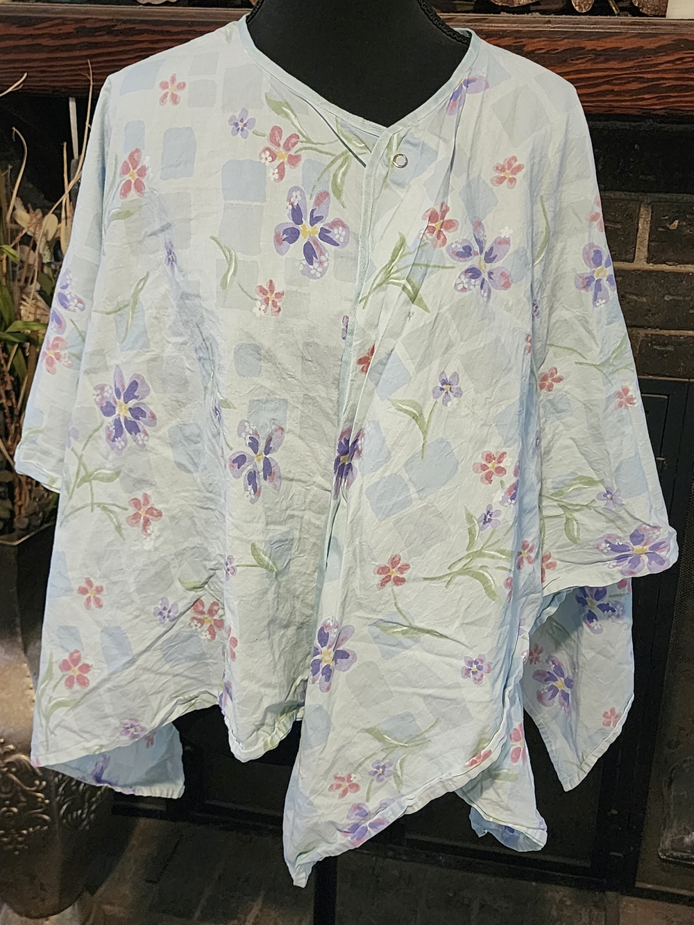 Lightweight Elegant Spring Poncho